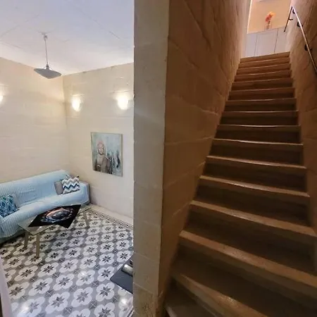 Traditional&unique House *