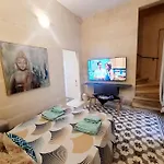 Traditional&unique House Casa vacanze *
