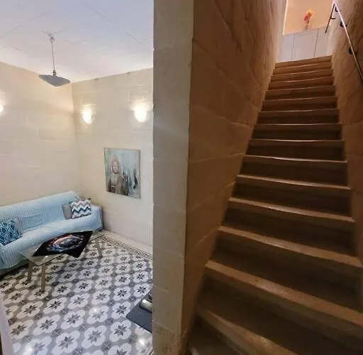 Traditional&unique House *