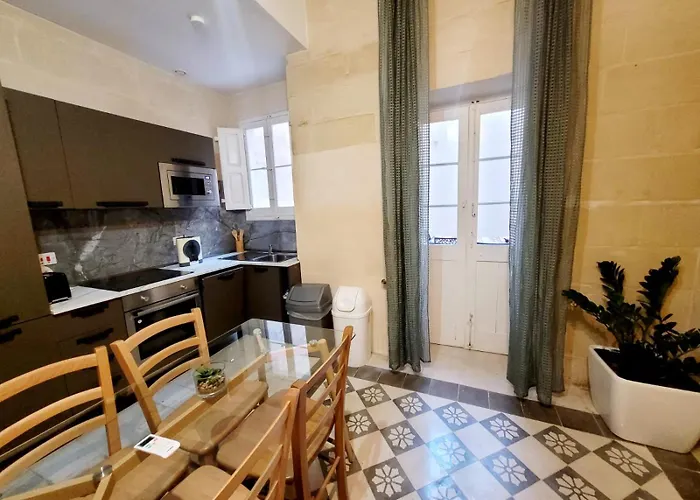 Traditional&unique House Vakantiehuis *