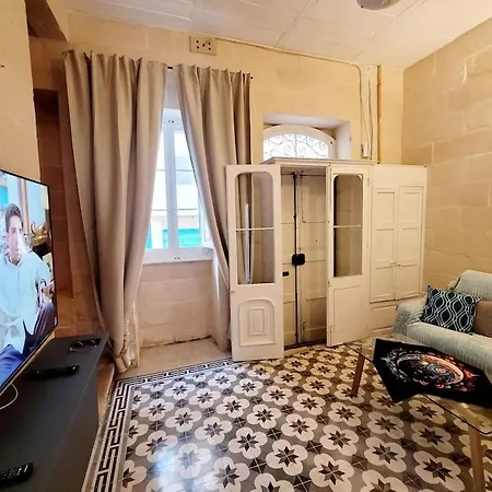 Traditional&unique House בית נופש